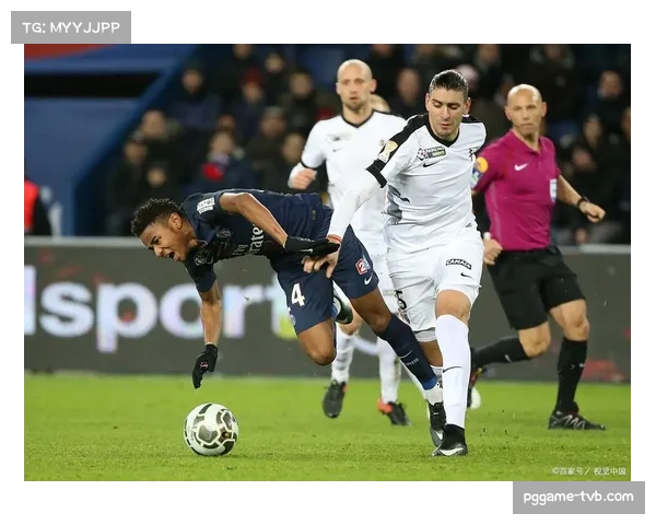 评论：洛里昂最后时刻战术犯规，是否应受到更严厉的规则制裁？